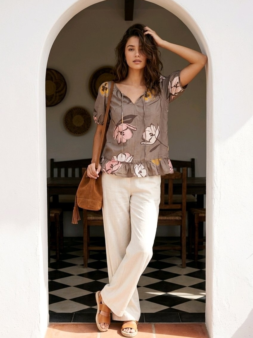 EUC Gap Lightweight Brown Floral Tunic Blouse Size Large